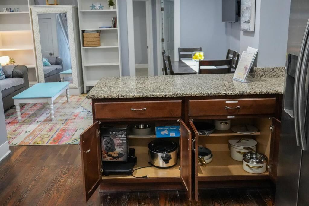 Вилла Historic Coastal Haven- Pet Friendly Fast Wi-Fi Норфолк Экстерьер фото